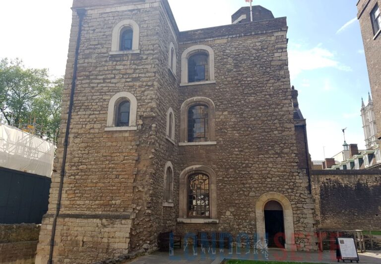 Jewel Tower